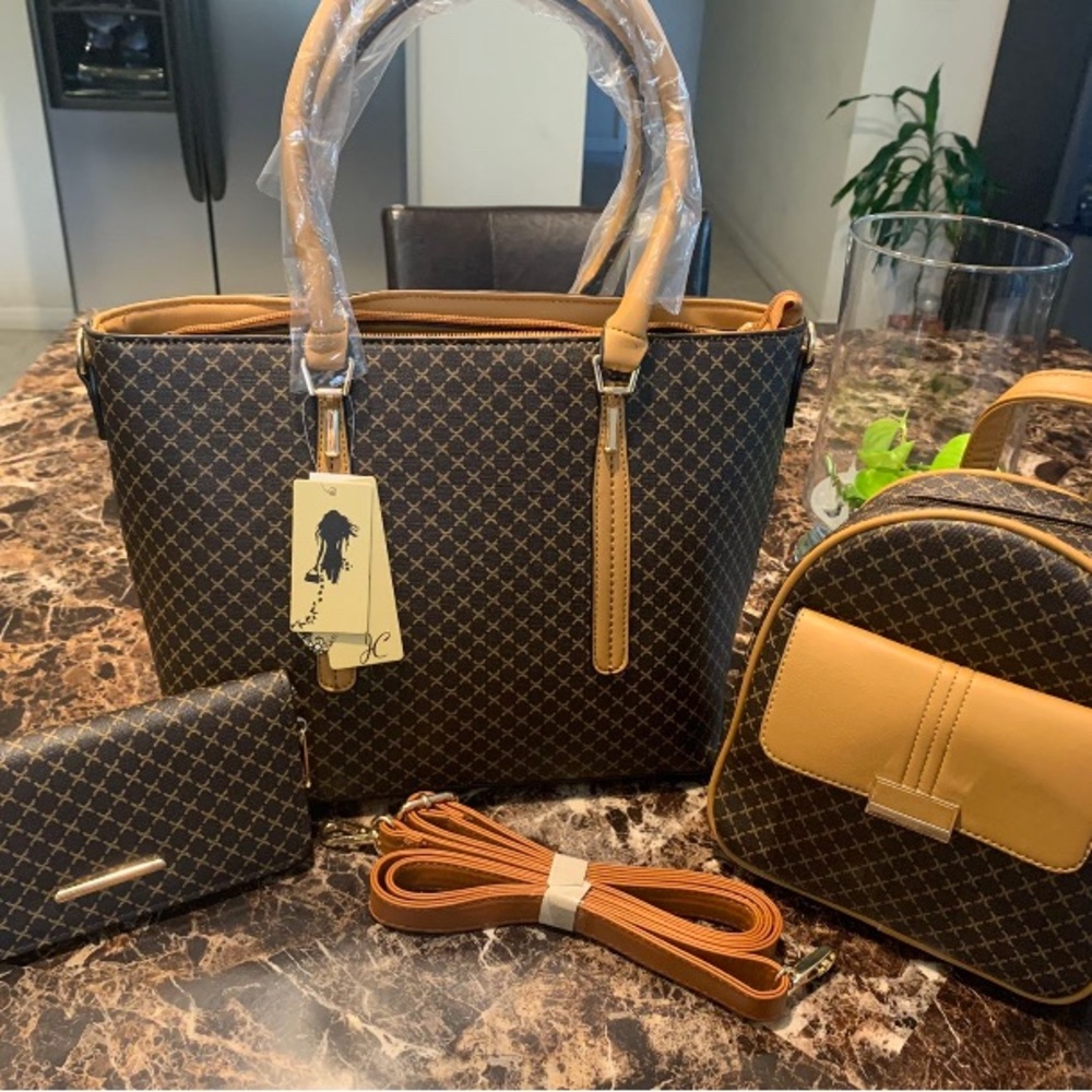 Handbag Set 👜👜👜👜👜💝💝💝💝💝 and crossbody